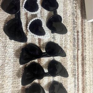 Stylish Heart-Shaped Sunglasses Set